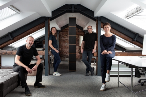 KMS TEAM expandiert nach Berlin und Düsseldorf - Wechseln von KW43 zu KMS TEAM (v.l.): Jürgen Adolph, Margit Tejada, Marc Schäde und Alexandra Sobota - Foto: KMS TEAM